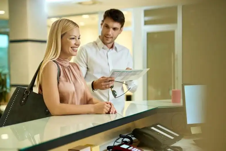 Managing Early Arrivals and Late Departures Without the Headache